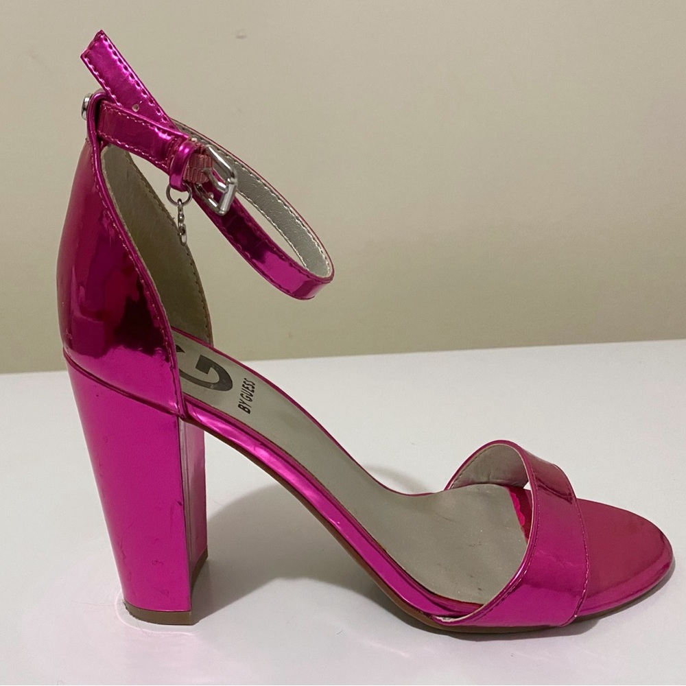 Hot Pink metallic Guess pumps size 7.5